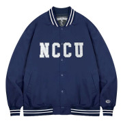 【少量現貨，售完不補】NCCU輕薄美式棒球外套_靜謐藍