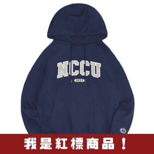 【新品登場!少量現貨】NCCU立體毛巾繡落肩帽T_經典藍 【新品登場!少量現貨】NCCU立體毛巾繡落肩帽T_經典藍