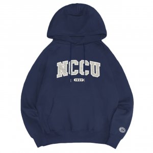 【早鳥現貨到！售完預購】NCCU立體毛巾繡落肩帽T_經典藍