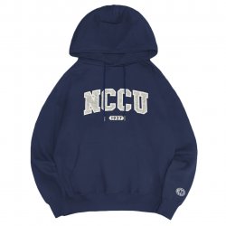 【2025新品上市】NCCU立體毛巾繡落肩帽T_經典藍